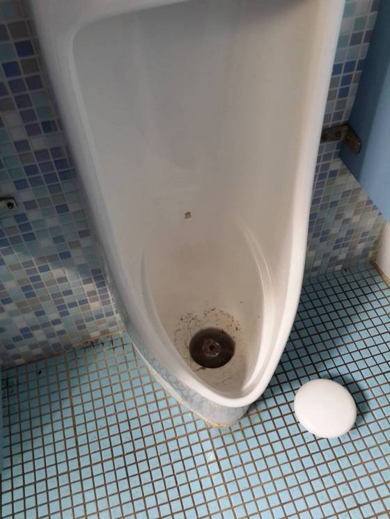 台南疏通小便斗尿斗底座管路阻塞疏通