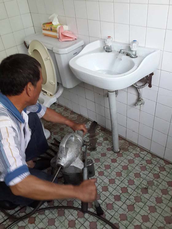 台南浴室排水管不通