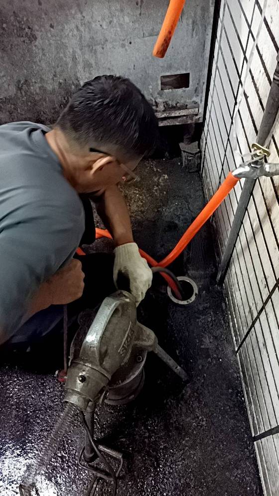 台南疏通水管-陽台水管阻塞疏通